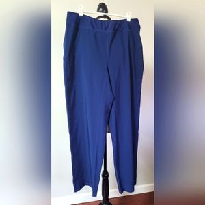 NWOT Lands' End blue yoga pants in M (10-12) with elastic waist band.